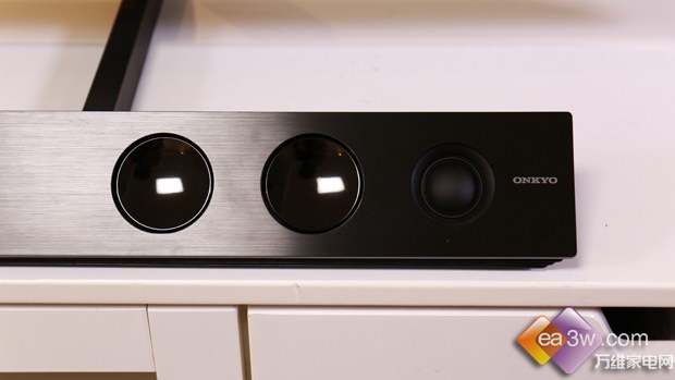 ИI(y)׿QLED+IMAX+pҕTCL C10u(png)y(c)w(yn)ʶ